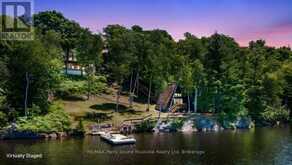 40 BEAVER TRAIL | McDougall Ontario | Slide Image One