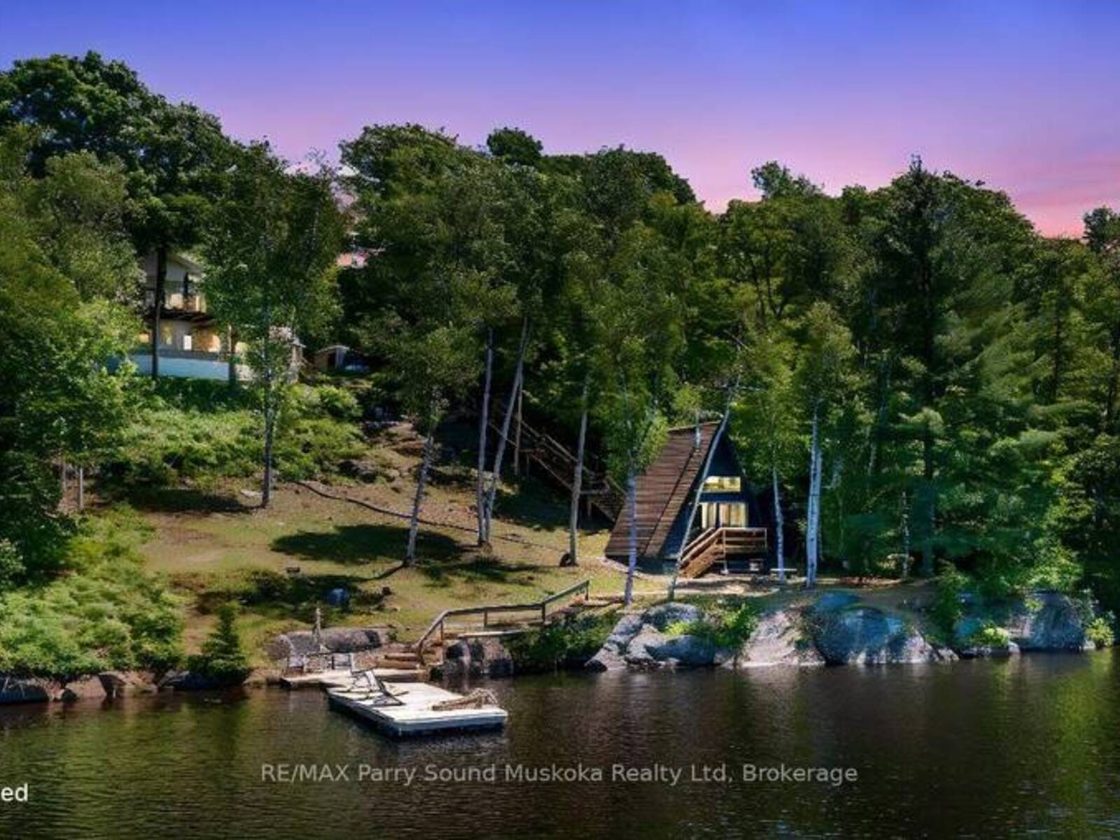 40 BEAVER TRAIL, McDougall, Ontario P2A 2W7
