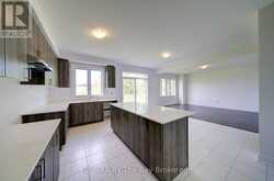 18 AMBER DRIVE | Wasaga Beach Ontario | Slide Image Fourteen