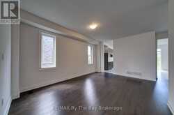 18 AMBER DRIVE | Wasaga Beach Ontario | Slide Image Five