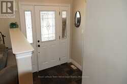 40 WINNIFRED AVENUE E | Parry Sound Ontario | Slide Image Six