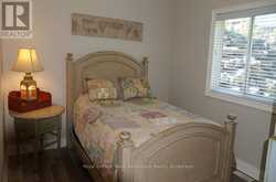 40 WINNIFRED AVENUE E | Parry Sound Ontario | Slide Image Nine