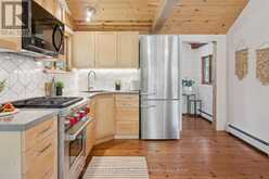 1016 SWIFT LANE | Lake of Bays Ontario | Slide Image Thirteen