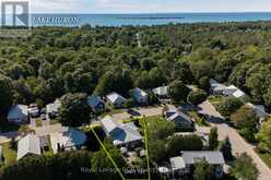 137 383 MCNABB STREET | Southampton Ontario | Slide Image Two