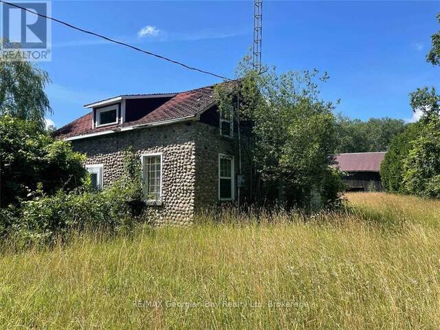 6950 COUNTY RD 93 ROAD Tiny Ontario, L0K 2E1 - 2 Bedrooms Home For Sale