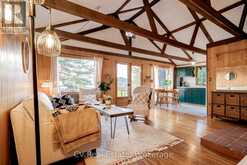 1027 NORTH PINE DRIVE | Lake of Bays Ontario | Slide Image Thirteen