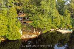 1027 NORTH PINE DRIVE | Lake of Bays Ontario | Slide Image Three