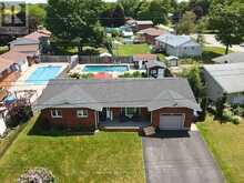 71 LORNE AVENUE | Penetanguishene Ontario | Slide Image Forty-six