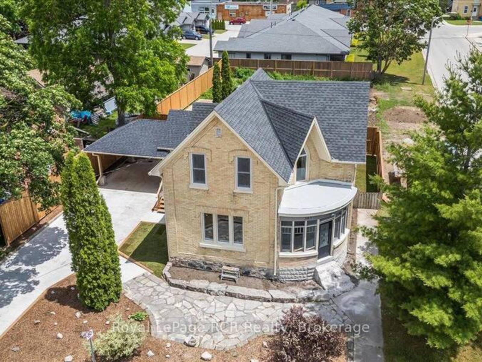 503 10TH AVENUE, Hanover, Ontario N4N 2P2