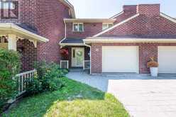 19 JOHN STREET | Huntsville Ontario | Slide Image Four