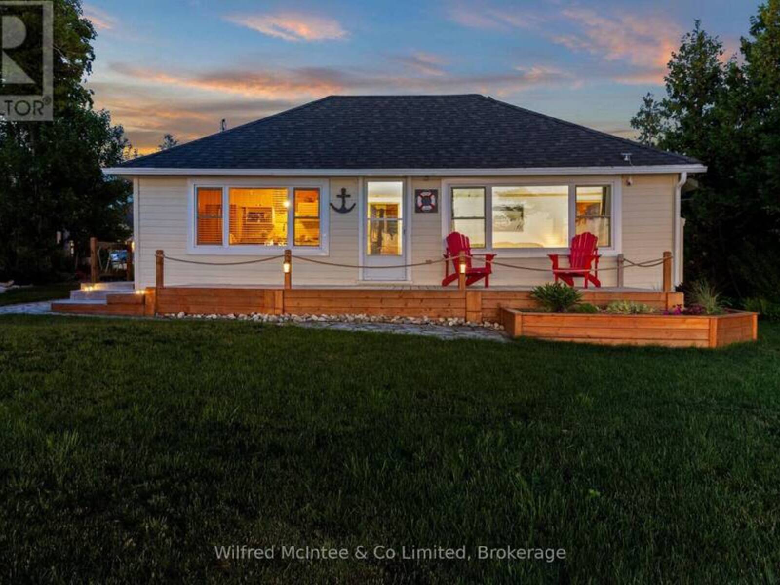 43 FENTON DRIVE, Port Elgin, Ontario N0H 2C5