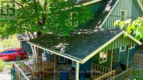 11 SHORELINE DRIVE | Miller Lake Ontario | Slide Image Four