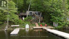 1016 TWILIGHT CLOSE | Lake of Bays Ontario | Slide Image One