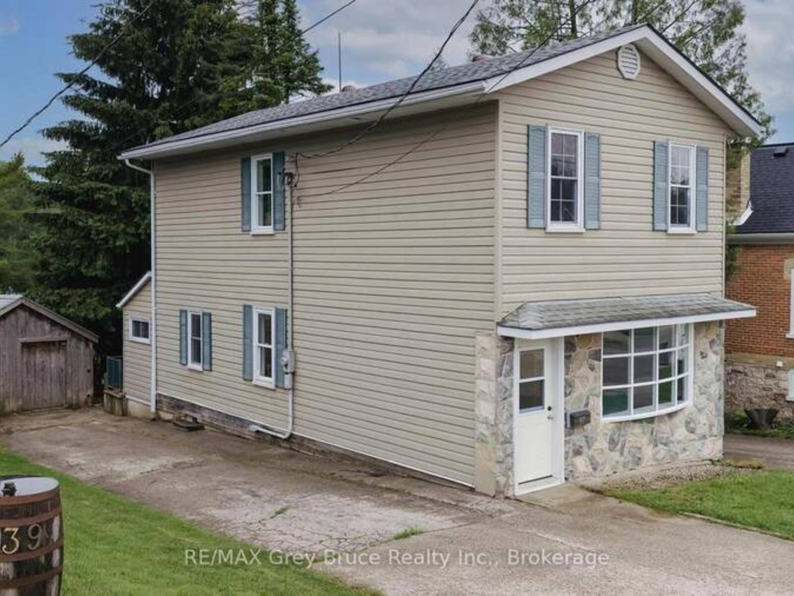 43 4TH STREET NW, Chesley, Ontario N0G 1L0