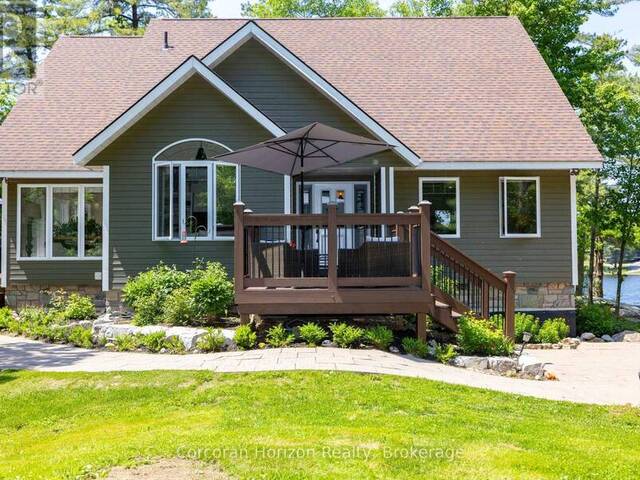 100 ISLAND 630 GEORGIAN BAY Honey Harbour Ontario, P0E 1E0 - 4 Bedrooms Waterfront Home For sale