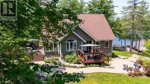 100 ISLAND 630 GEORGIAN BAY | Honey Harbour Ontario | Slide Image Two