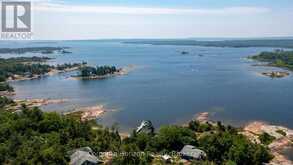 100 ISLAND 630 GEORGIAN BAY | Honey Harbour Ontario | Slide Image Thirty-seven