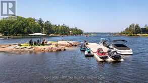 100 ISLAND 630 GEORGIAN BAY | Honey Harbour Ontario | Slide Image Five