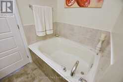 18 SUTTON LANE | Collingwood Ontario | Slide Image Nineteen