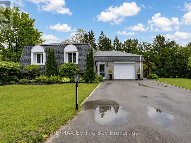 93 FREDERICK DR S/S DRIVE Wasaga Beach Ontario, L9Z 1P1 - 3 Bedrooms Home For Sale