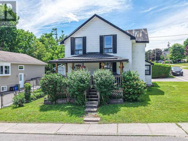 139 BORLAND STREET E Orillia Ontario, L3V 2C1 - 3 Bedrooms Home For Sale