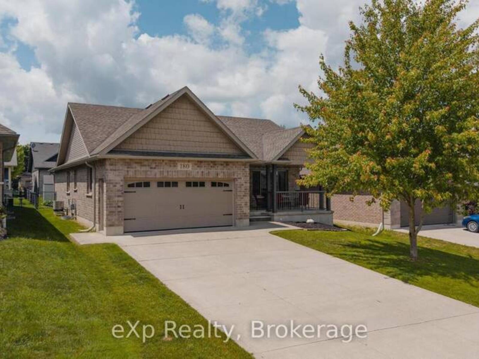 180 RUBY'S CRESCENT, Mount Forest, Ontario N0G 2L2