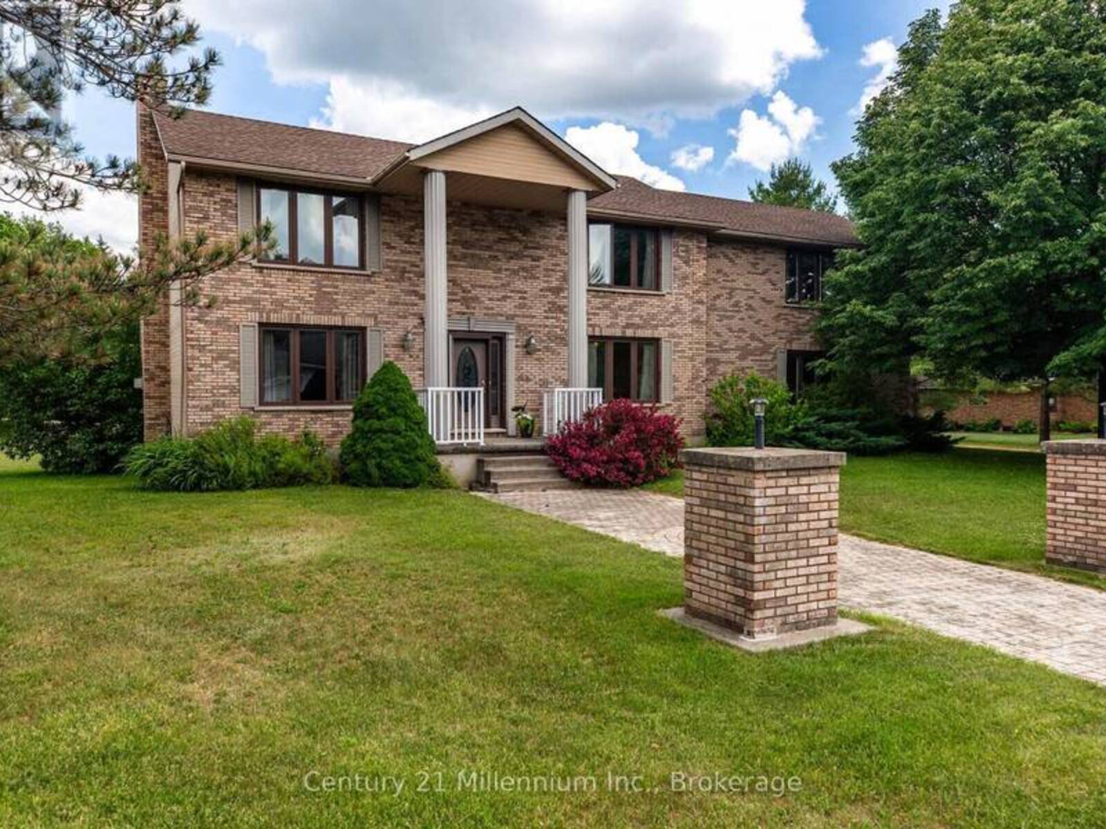 103 CEDAR COURT, Chatsworth, Ontario N0H 1G0