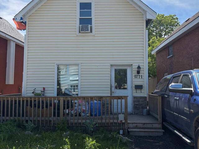 1271 2ND AVENUE E Owen Sound Ontario, N4K 2J2 - 2 Bedrooms Home For Sale