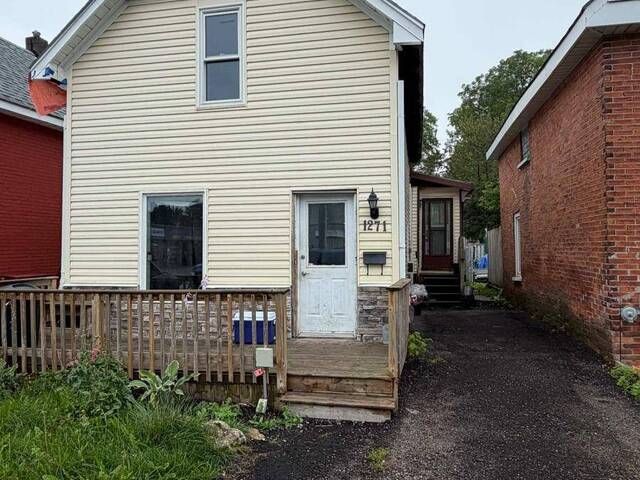 1271 2ND AVENUE E Owen Sound Ontario, N4K 2J2 - 2 Bedrooms Home For Sale