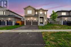 5 MIDDLETON DRIVE | Wasaga Beach Ontario | Slide Image One