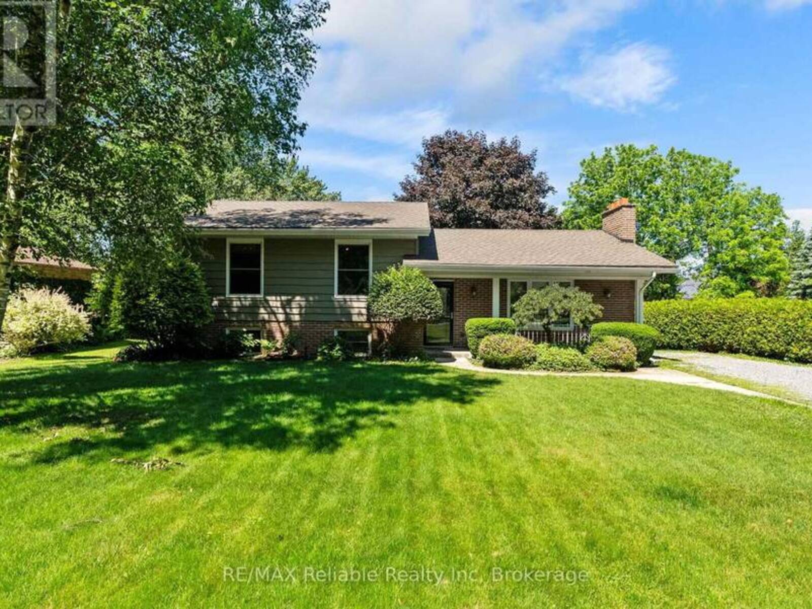 13 BLAIR STREET, Bayfield, Ontario N0M 1G0