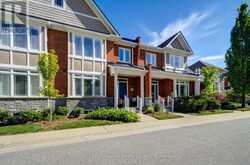 17 COLLSHIP LANE | Collingwood Ontario | Slide Image Three
