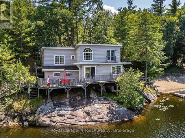 9794 GEORGIAN BAY SHORE N Honey Harbour Ontario, P0E 1E0 - 3 Bedrooms Waterfront Home For sale