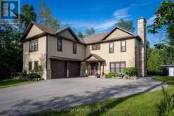 4 WOODVIEW DRIVE | Collingwood Ontario | Slide Image Two