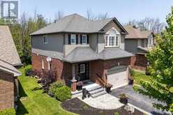 37 CHAMBERLAIN CRESCENT | Collingwood Ontario | Slide Image Two