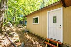 1036 PORCUPINE POINT | Baysville Ontario | Slide Image Thirteen