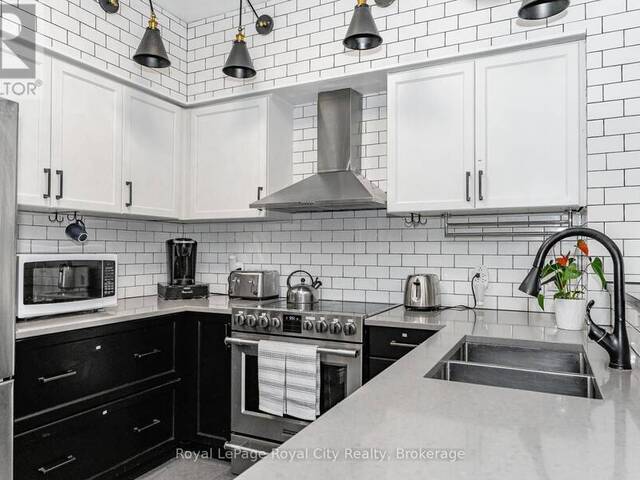 102 - 308 WATSON PARKWAY N Guelph Ontario, N1E 0G7 - 2 Bedrooms Condo For Sale