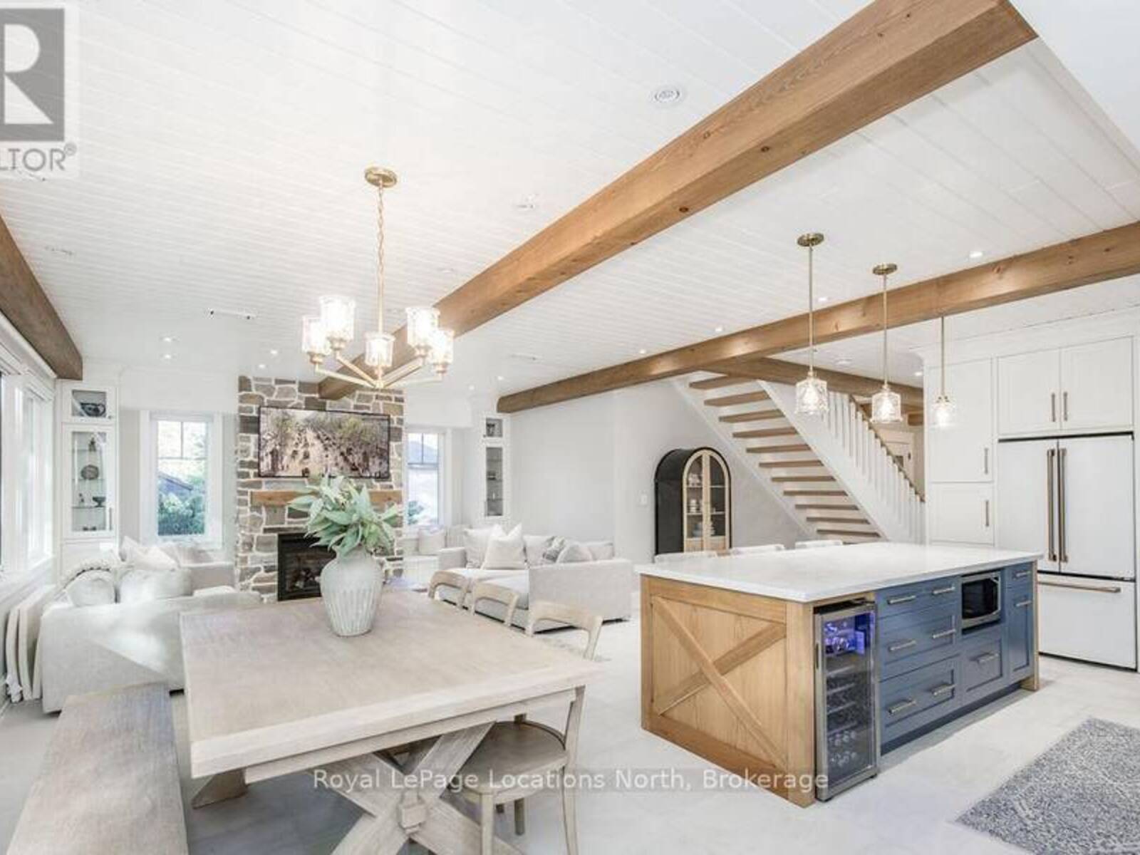 545 OXBOW PARK DRIVE, Wasaga Beach, Ontario L9Z 2T9