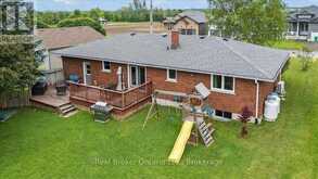 220 FORLER STREET | Neustadt Ontario | Slide Image Two