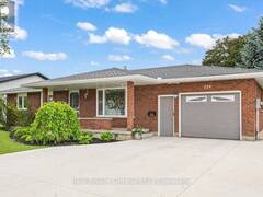 220 FORLER STREET Neustadt Ontario, N0G 2M0