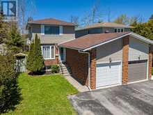 514 TENTH STREET | Collingwood Ontario | Slide Image Two