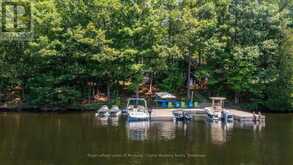 41 MILLER ISLAND | Gravenhurst Ontario | Slide Image Thirty-two