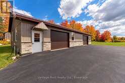 776227 10 HIGHWAY | Chatsworth Ontario | Slide Image Four