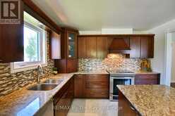 2 BIRCHMOUNT CIRCLE | Wasaga Beach Ontario | Slide Image Four