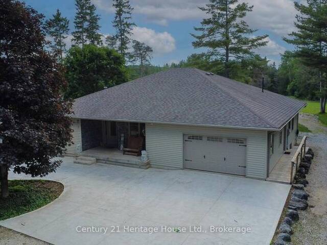 314844 6 HIGHWAY Durham Ontario, N0G 1R0 - 4 Bedrooms Waterfront Home For sale