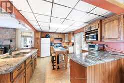 41 BRANDY'S ISLAND ROAD | Honey Harbour Ontario | Slide Image Nine