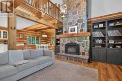 19 KINGFISHER CRESCENT | Tiny Ontario | Slide Image Fourteen