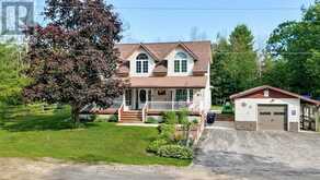 4 MOORE AVENUE | Tay Ontario | Slide Image One