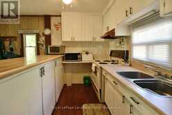 20 MARILYN AVENUE N | Wasaga Beach Ontario | Slide Image Ten