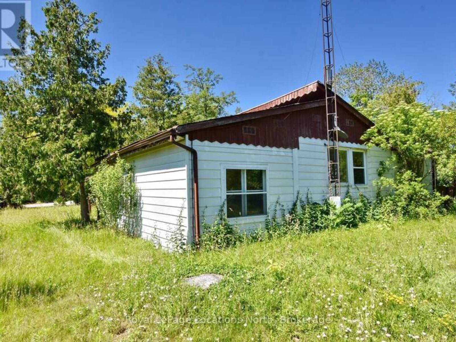 20 MARILYN AVENUE N, Wasaga Beach, Ontario L9Z 2X8